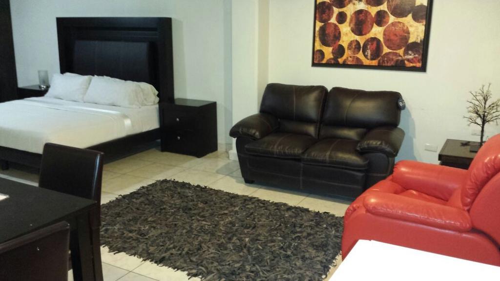 Premier Hotel Suites Ciudad Obregón Zewnętrze zdjęcie